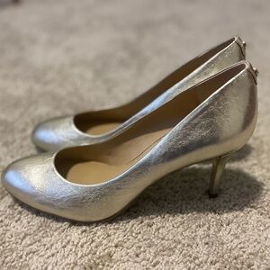 Michael Kors Ashby Flex pumps in metallic gold leather Size 8